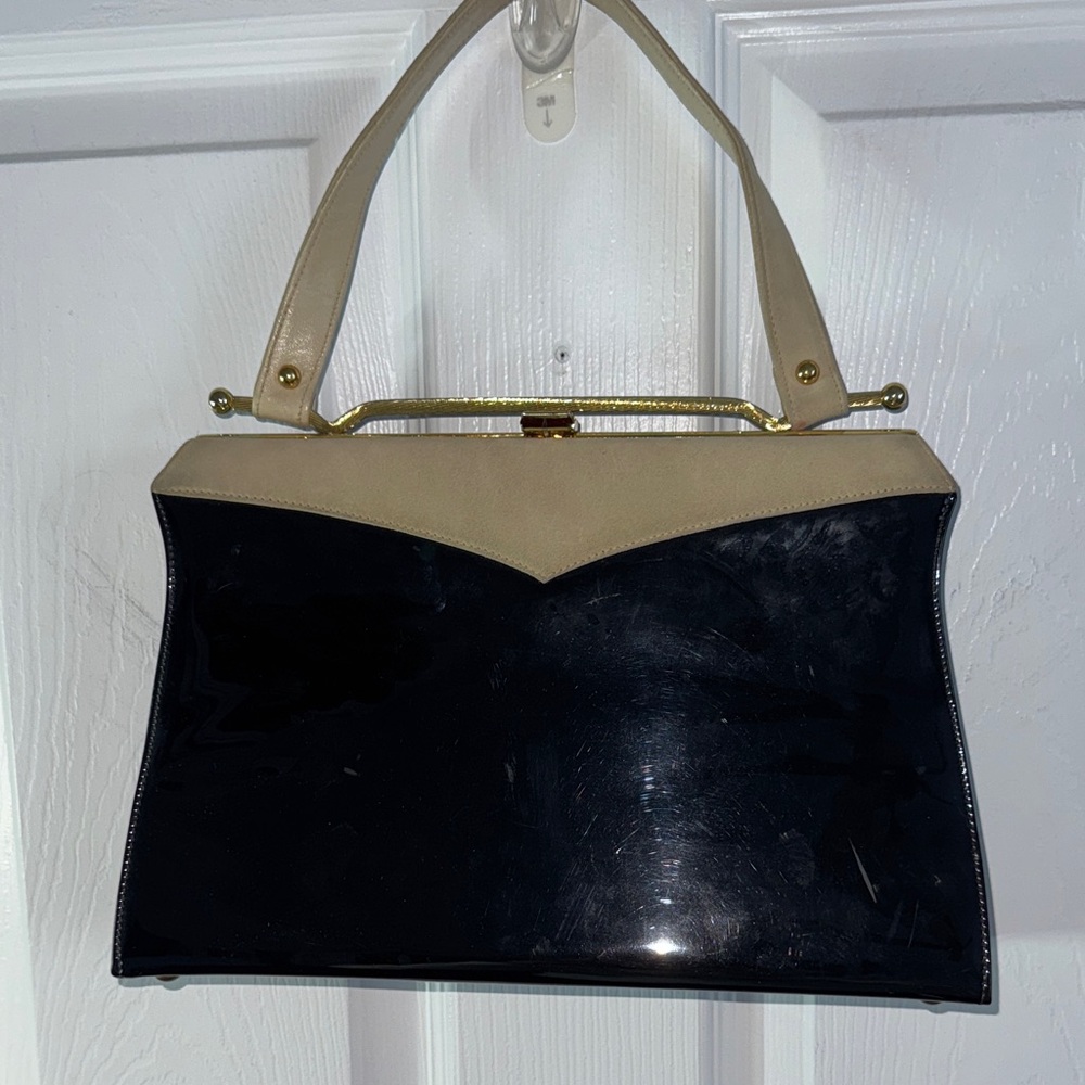 Vintage Lennox Elegant Black and Tan Handbag